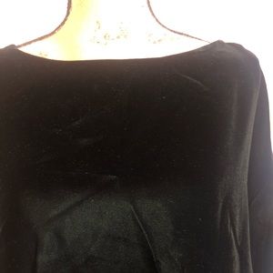 🎉🎉 ELEGANT & CHIC BLACK VELOUR LINDA ALLARD | ELLEN TRACY TOP 🎉🎉